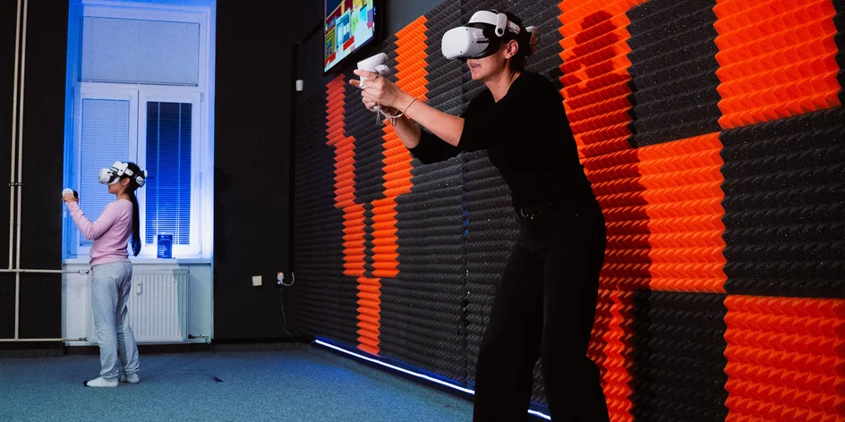 60 min. ve virtuální realitě Hero Zone pro 1–4 osoby