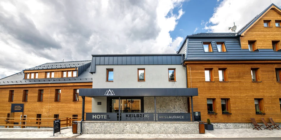 Krušné hory: 4* hotel se snídaní a wellness