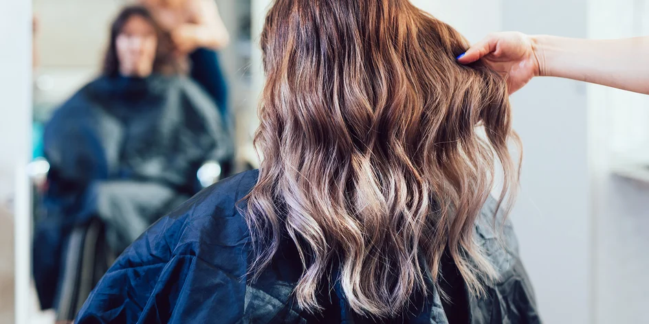Nové vlasy: balayage s tónováním, střihem i styling