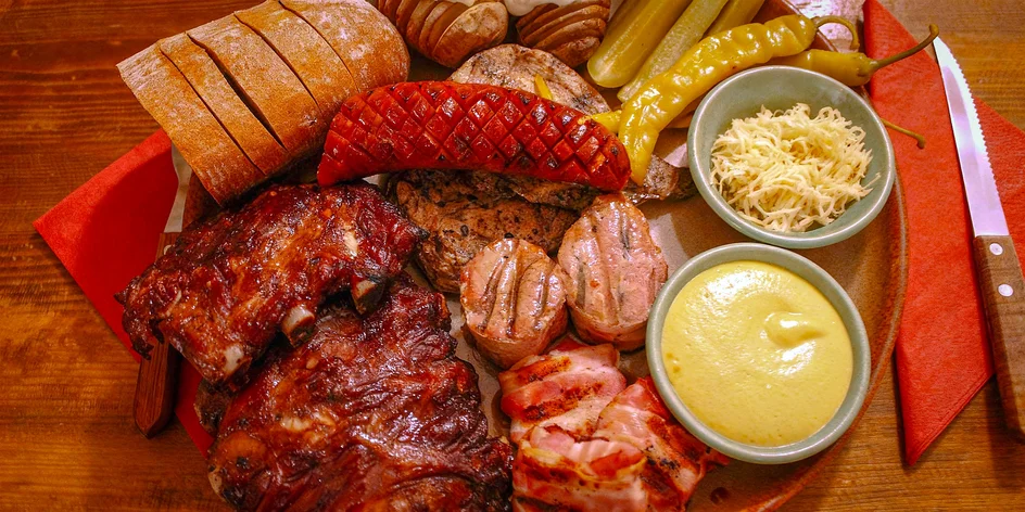 Chuťovky k pivu nebo mix grill a pivo pro 2 osoby
