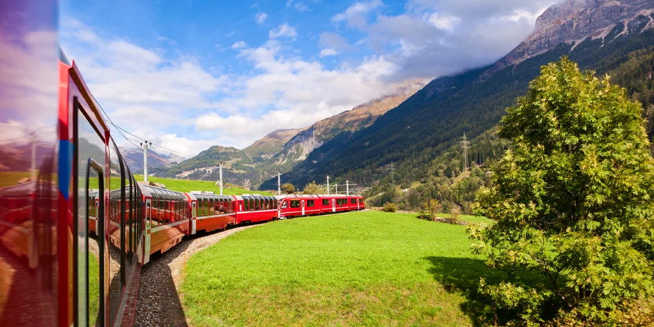 Švýcarsko - alpská železnice Bernina Express
