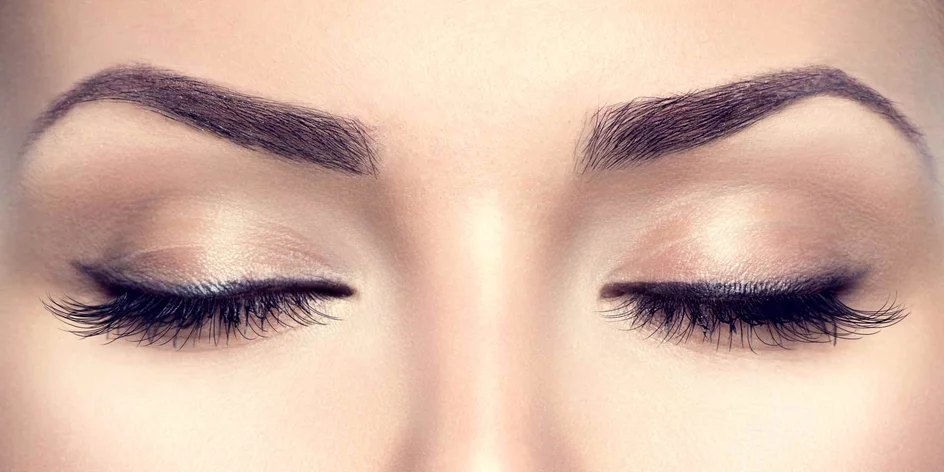 Permanentní make-up očních linek, obočí i rtů