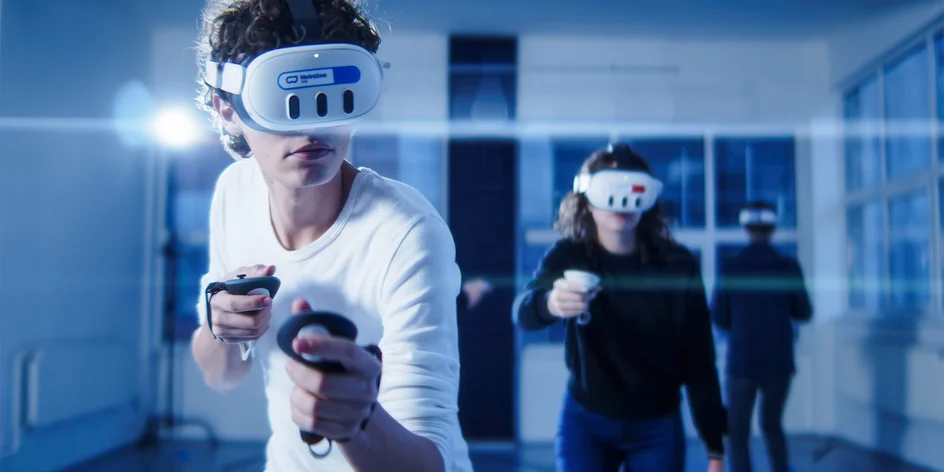 Mixed Reality: 1-4 vstupy do virtuální arény s prvky reality
