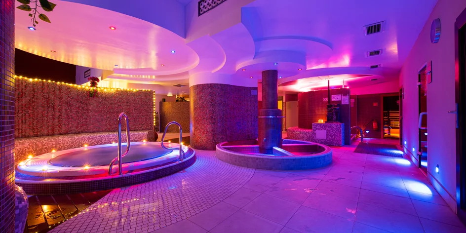 Exkluzívny hotel pod Chopkom s wellness a vodným svetom
