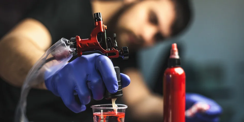 Tetování s motivem dle výběru v salonu v Hostivaři