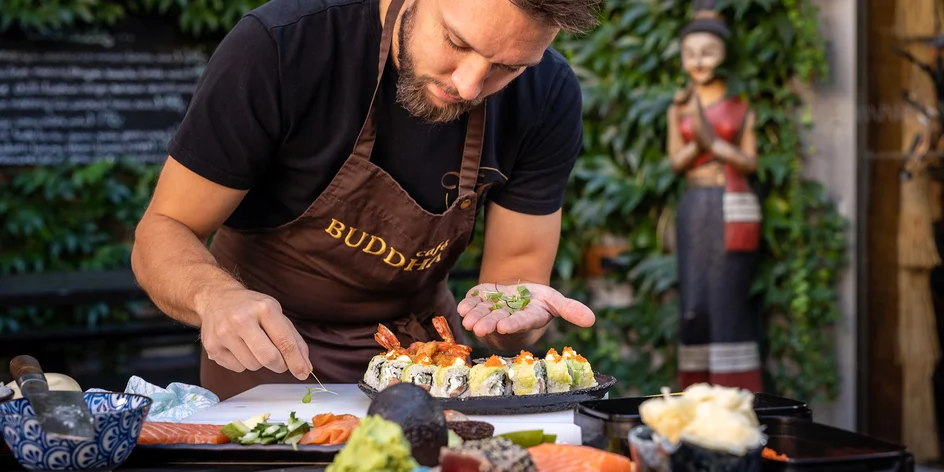 Kurz přípravy sushi od Školy vaření Café Buddha
