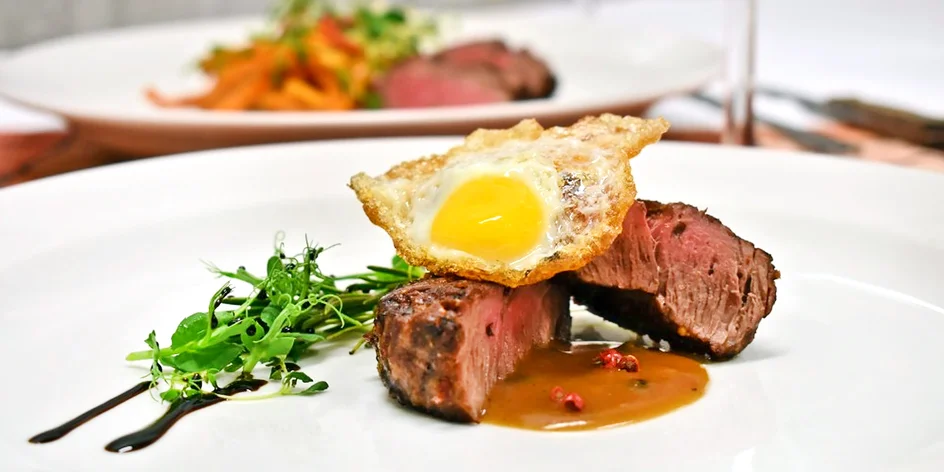 5chodové menu se dvěma druhy steaků pro dva