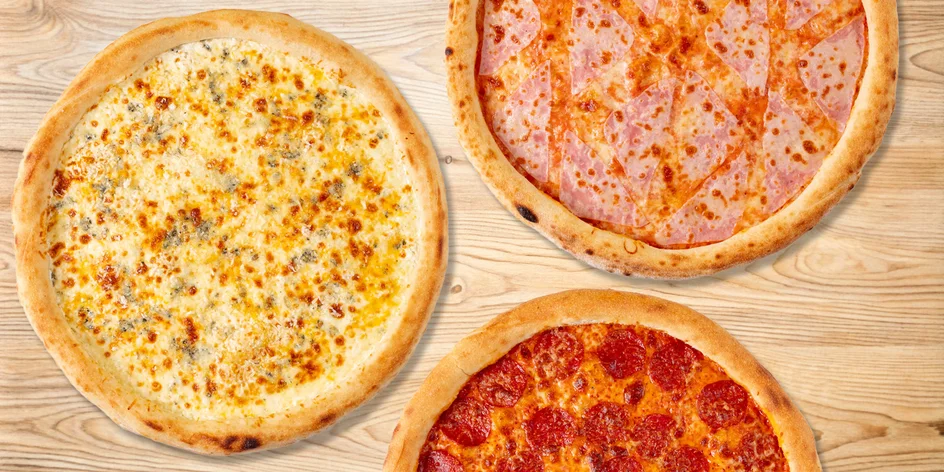 40cm pizza dle výběru, dip a osvěžující nápoj