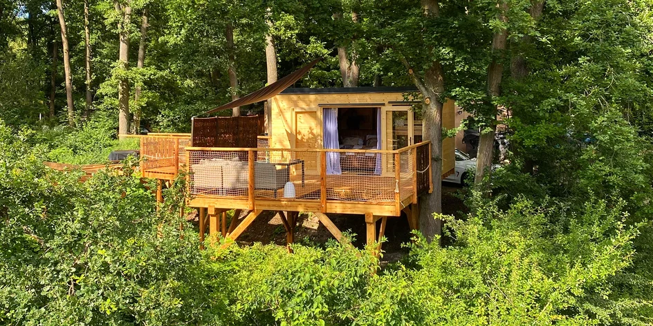 Český ráj: treehouse s možností snídaně pro 2–4 osoby