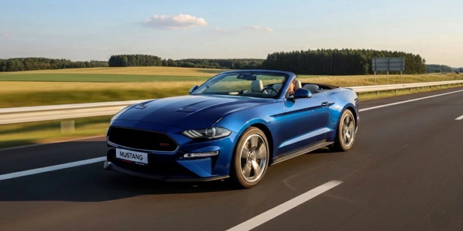 Půjčení kabrioletu Ford Mustang 5.0 V8 na 12-72 hodin
