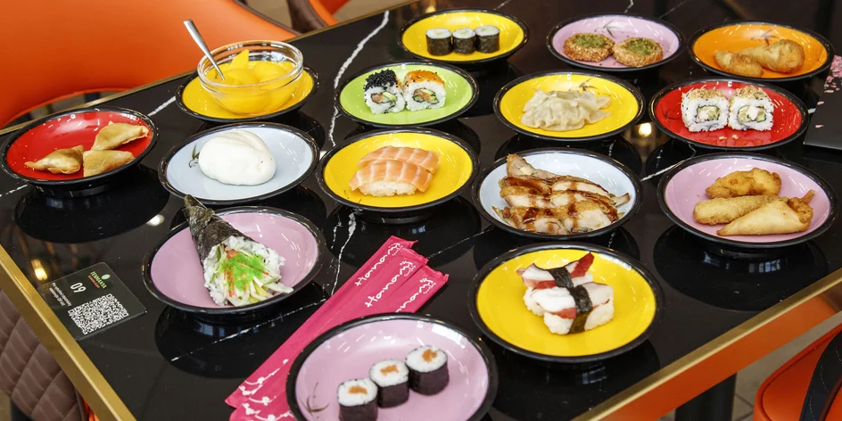 1,5 hodiny running sushi: neomezená konzumace
