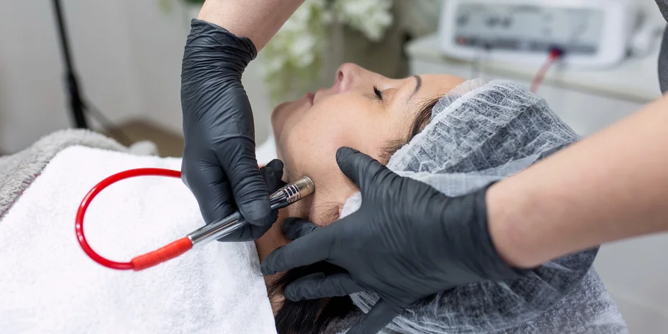 Dermabrázia či rádiofrekvencia s čistením pleti