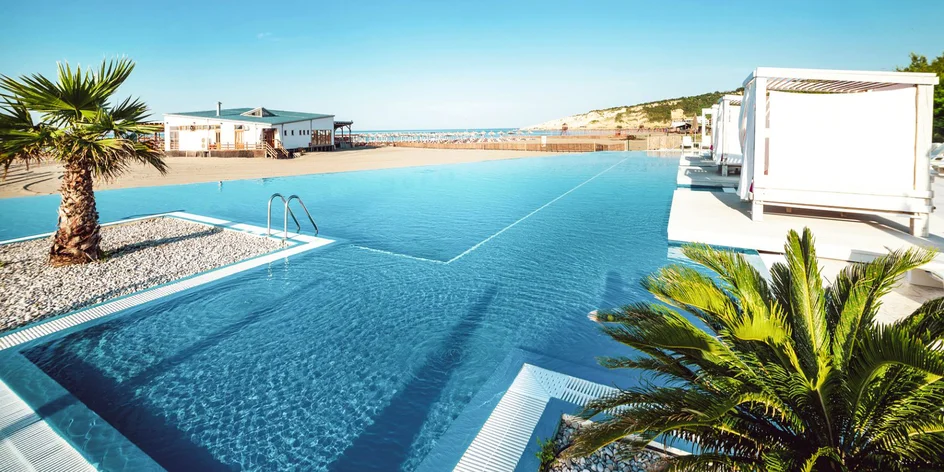 Černá Hora letecky: 4* hotel s ultra all inclusive a českým dětským klubem