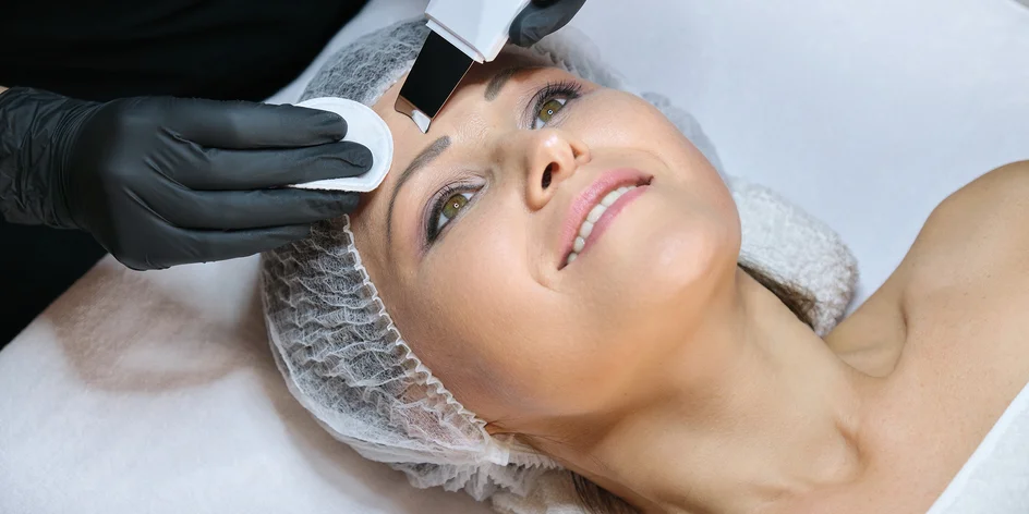 Kosmetické ošetření i lash lifting či laminace obočí