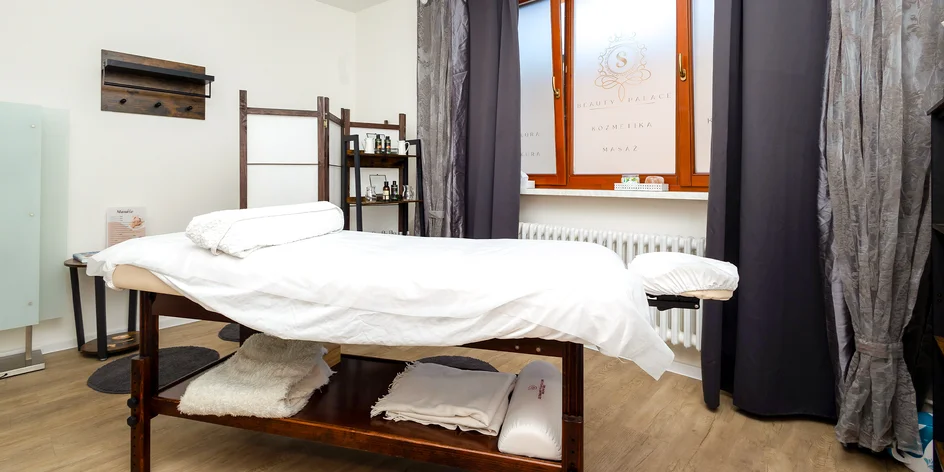Darčekové poukážky na kozmetiku, manikúru, starostlivosť o vlasy i telo aj relax