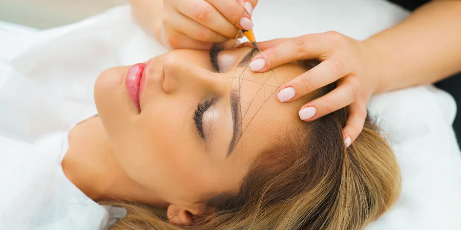 Laminace obočí nebo lash lifting včetně barvení