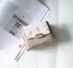 Peněženka s kvítky | Krémová