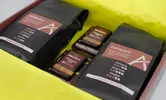 Hnědé dárkové balení kávy Espresso | Typ: Zrnková