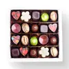 20 pralinek: káva, malina, nugát Piemonte, slaný karamel, jasmínový Matcha, pistácie | Motiv: Mamince