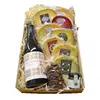 Dárková kazeta č. 6 - sýry 850 g + červené víno, 0,75 l