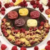 Hořký frgál s ovocnými čokoládovými růžemi, 250 g