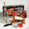 Balení šunky Jamón Curado (stojánek, nůž, pralinky, slivovice) | Balení: Originální krabička