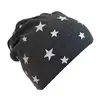 Dětská čepice beanie (malé hvězdičky) | Tmavě šedý melír