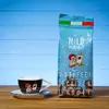 Zrnková káva Blend Raffaello Mild se šálkem BLACK (80 ml)