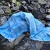 Hedvábná batikovaná šála – světle modrá s tyrkysovou