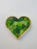 Machový obraz ručne vyrobený na Slovensku "Srdce MIX" | Rozmer: 22 cm | Prírodné drevo