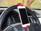 vertikální držák na volant auta, červený