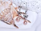 Náušnice dlouhé s perlou - motýl (růžová perla)