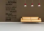 Samolepka V tomto domě | Velikost: 40 x 83 cm
