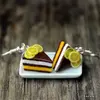 Citronový pruhovaný dortík | Žlutá