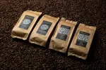 4 x 200 g SET č.1: Zrnková káva pražená na Slovensku (Brazília / Kostarika / Brazília+India / Kostarika+India