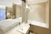 Izba Deluxe s manželskou posteľou a vírivou vaňou (25 m²)