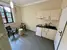 Dvojlôžkový apartmán s manželskou posteľou a kuchynkou