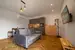 Tiny house pod hradom